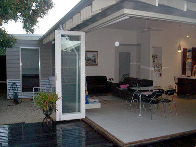 corner bifold doors for outdoor entertaining area in melbourne